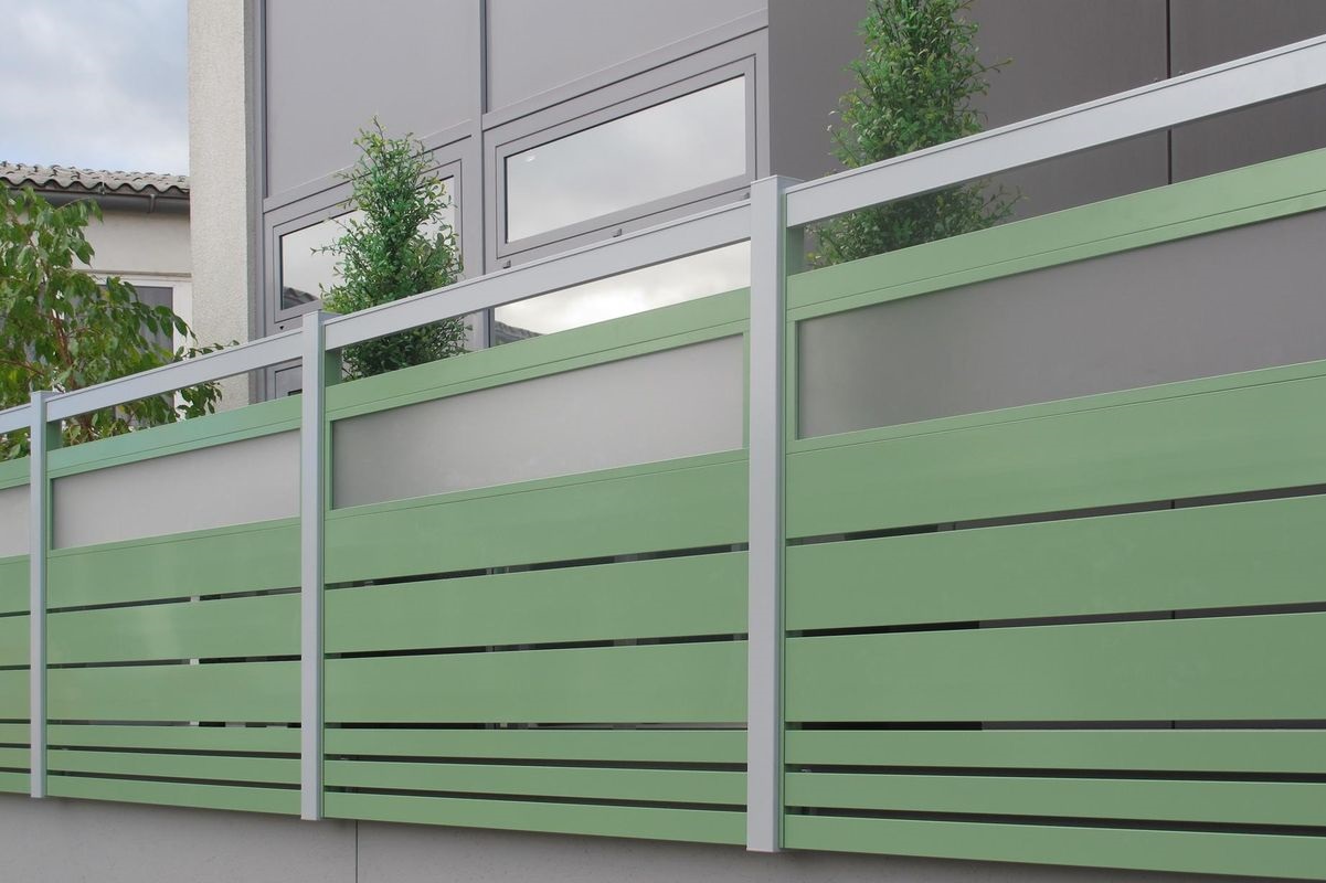Garde corps aluminium ou vitré > STAKETTO horizontal
