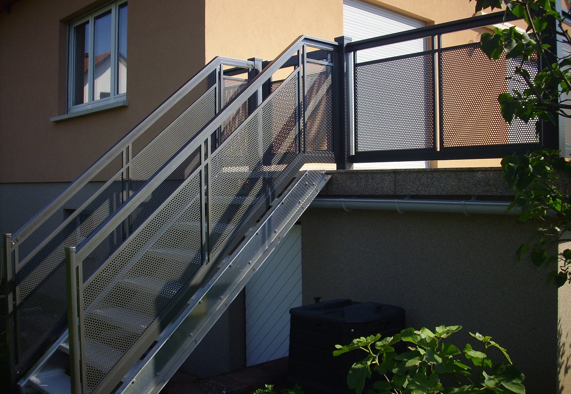 Garde corps aluminium ou vitré > PERFORE